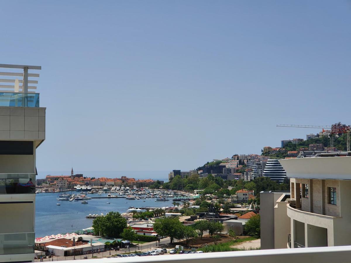 Apartments Menuet Budva Exterior photo