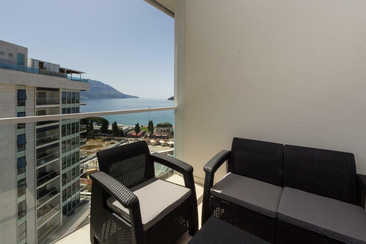 Apartments Menuet Budva Exterior photo